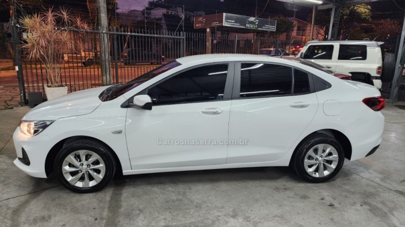 ONIX 1.0 LT 12V FLEX 4P MANUAL - 2023 - CAXIAS DO SUL