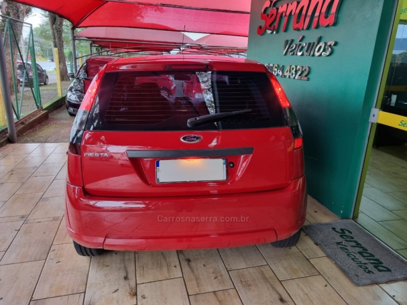 FIESTA 1.0 ROCAM HATCH 8V FLEX 4P MANUAL - 2014 - DOIS IRMãOS