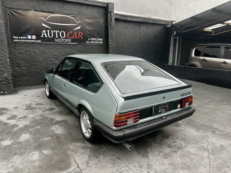 MONZA 1.6 SL/E HATCH ÁLCOOL 2P MANUAL - 1982 - CAXIAS DO SUL