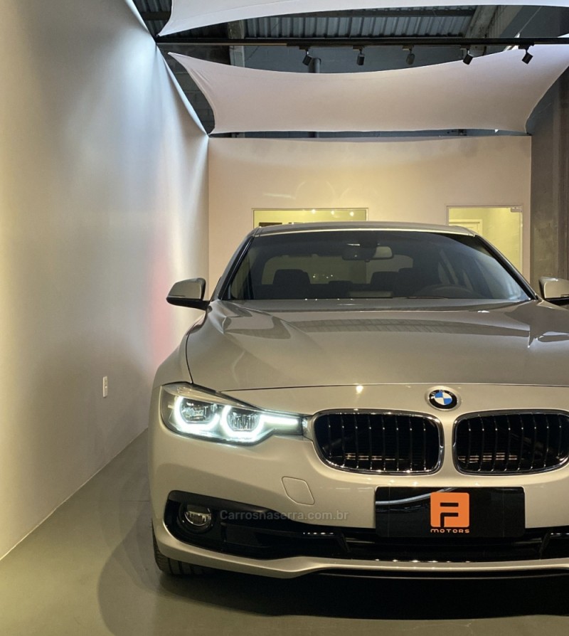 320I 2.0 16V TURBO ACTIVE FLEX 4P AUTOMÁTICO - 2018 - NOVA ARAçá