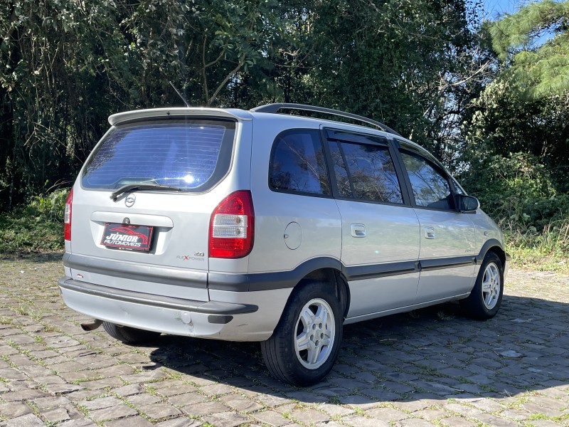 ZAFIRA 2.0 MPFI ELEGANCE 16V GASOLINA 4P MANUAL - 2005 - CAXIAS DO SUL