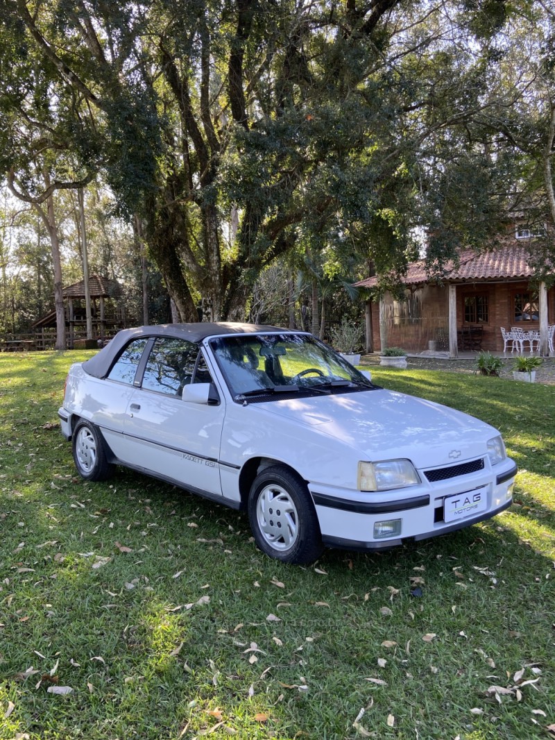 KADETT 2.0 MPFI GSI CONVERSIVEL 8V GASOLINA 2P MANUAL - 1992 - CAMPO BOM