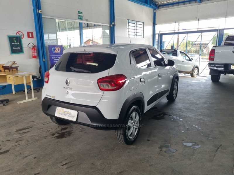 KWID 1.0 12V SCE FLEX ZEN MANUAL - 2021 - VACARIA