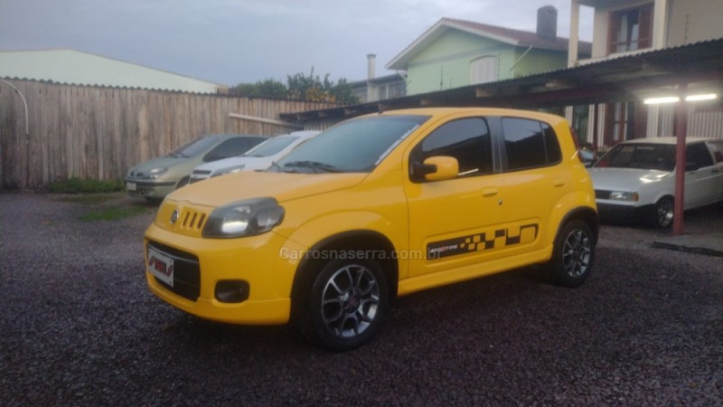 UNO 1.4 EVO SPORTING 8V FLEX 4P MANUAL - 2012 - CAXIAS DO SUL