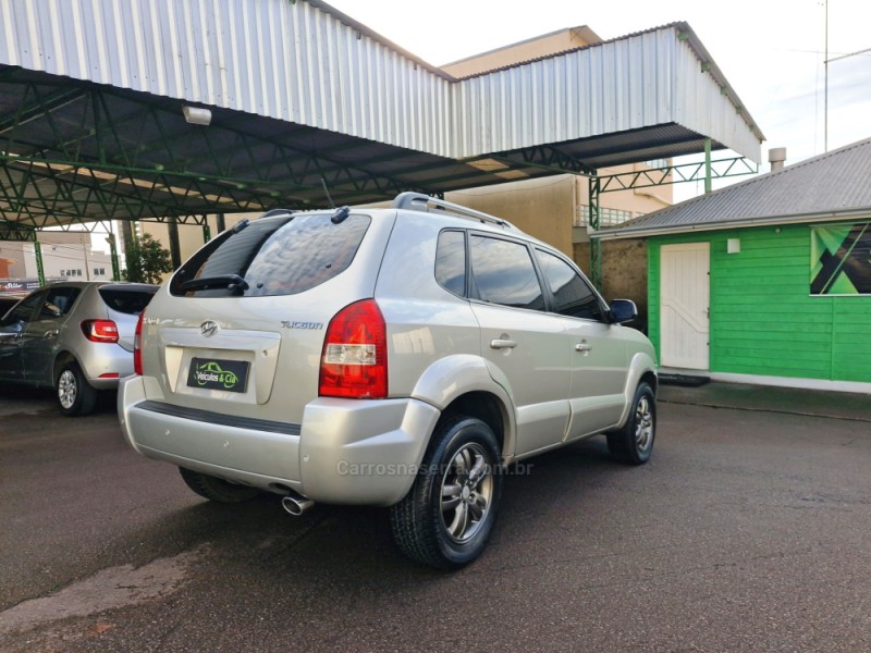 TUCSON 2.0 MPFI GL 16V 142CV 2WD GASOLINA 4P MANUAL - 2008 - BENTO GONçALVES