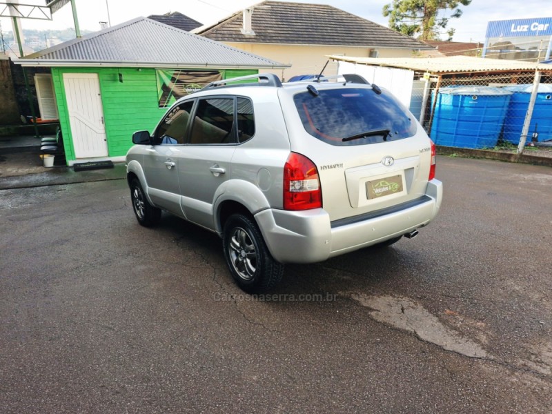 TUCSON 2.0 MPFI GL 16V 142CV 2WD GASOLINA 4P MANUAL - 2008 - BENTO GONçALVES