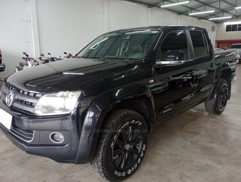 AMAROK 2.0 HIGHLINE 4X4 CD 16V TURBO INTERCOOLER DIESEL 4P AUTOMÁTICO - 2013 - VACARIA