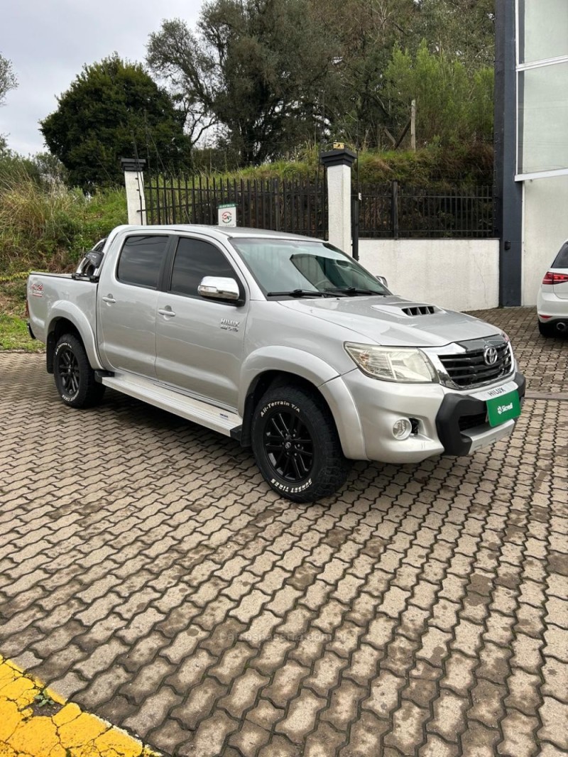 HILUX 3.0 SRV TOP 4X4 CD 16V TURBO INTERCOOLER DIESEL 4P AUTOMÁTICO - 2015 - CAXIAS DO SUL