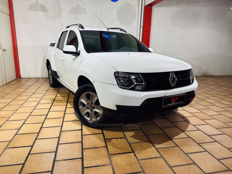 DUSTER OROCH 1.6 16V FLEX EXPRESSION 4P MANUAL - 2018 - CAXIAS DO SUL