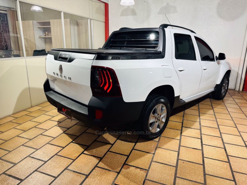 DUSTER OROCH 1.6 16V FLEX EXPRESSION 4P MANUAL - 2018 - CAXIAS DO SUL