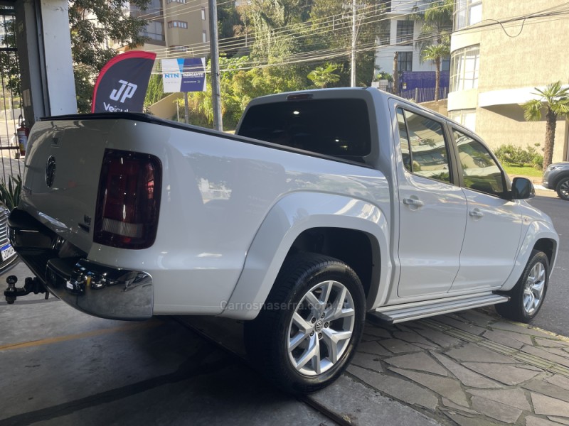 AMAROK 3.0 V6 TDI HIGHLINE CD DIESEL 4MOTION AUTOMÁTICO - 2021 - BENTO GONçALVES