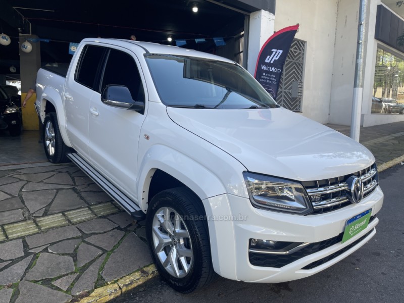 AMAROK 3.0 V6 TDI HIGHLINE CD DIESEL 4MOTION AUTOMÁTICO - 2021 - BENTO GONçALVES