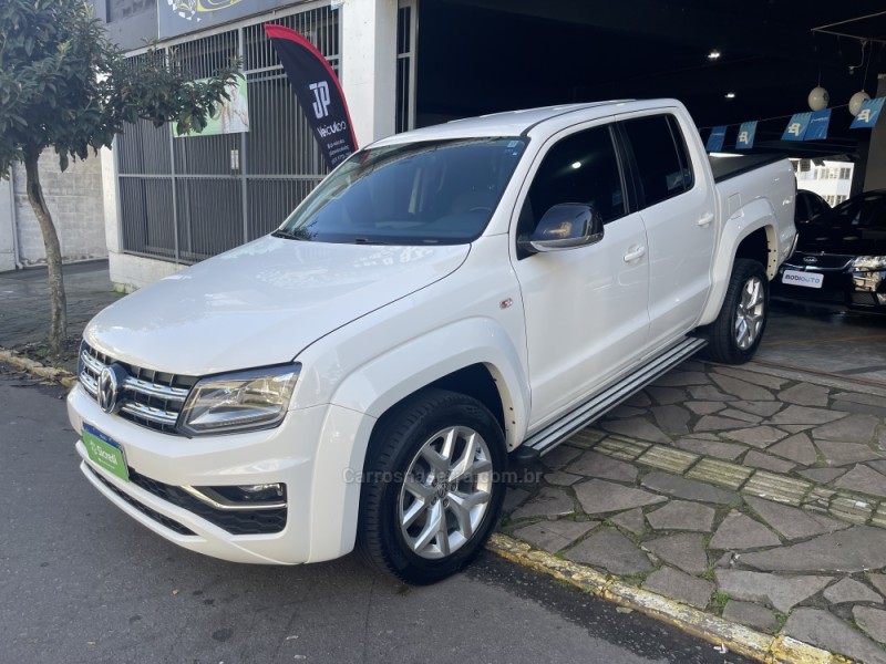 AMAROK 3.0 V6 TDI HIGHLINE CD DIESEL 4MOTION AUTOMÁTICO - 2021 - BENTO GONçALVES