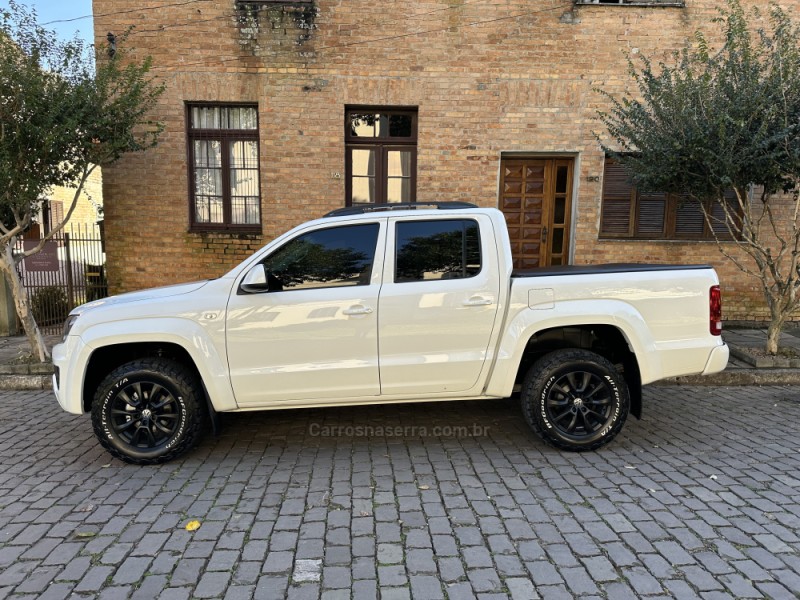 AMAROK 2.0 TRENDLINE 4X4 CD 16V TURBO INTERCOOLER DIESEL 4P AUTOMÁTICO - 2018 - CAXIAS DO SUL