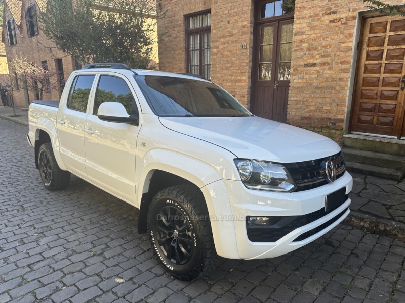 AMAROK 2.0 TRENDLINE 4X4 CD 16V TURBO INTERCOOLER DIESEL 4P AUTOMÁTICO - 2018 - CAXIAS DO SUL