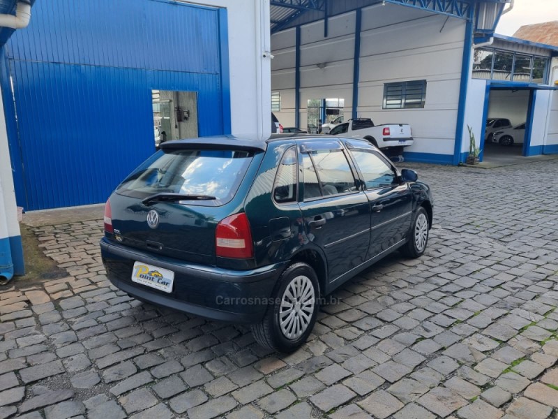 GOL 2.0 MI 8V GASOLINA 4P MANUAL G.III - 2000 - VACARIA