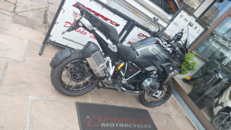 R 1250 GS PREMIUM TRIPLE BLACK - 2024 - CAXIAS DO SUL