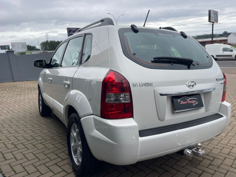 TUCSON 2.0 MPFI GLS BASE 16V 143CV 2WD FLEX 4P AUTOMÁTICO - 2015 - PAROBé