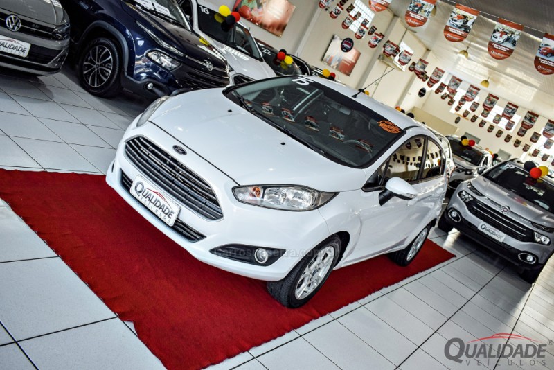 FIESTA 1.6 SE HATCH 16V FLEX 4P AUTOMÁTICO - 2015 - SANTA CRUZ DO SUL