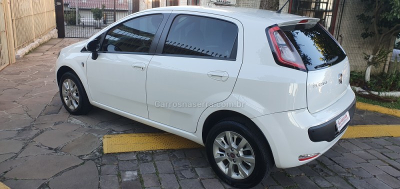 PUNTO 1.4 ATTRACTIVE ITALIA 8V FLEX 4P MANUAL - 2015 - CAXIAS DO SUL