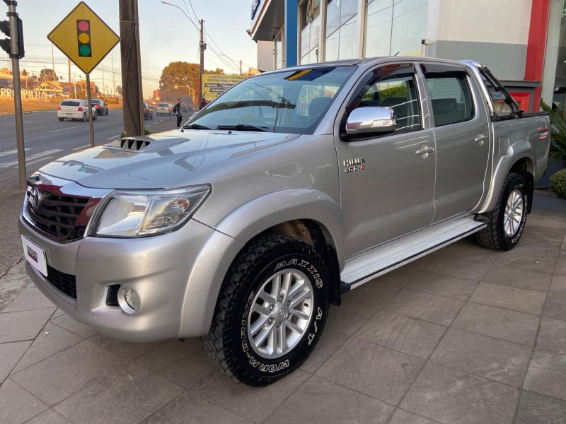 HILUX 3.0 SRV 4X4 CD 16V TURBO INTERCOOLER DIESEL 4P AUTOMÁTICO - 2013 - FARROUPILHA