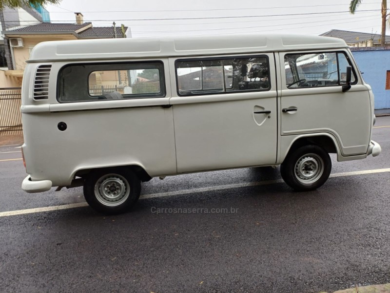 KOMBI 1.4 MI STD 8V FLEX 3P MANUAL - 2014 - PASSO FUNDO