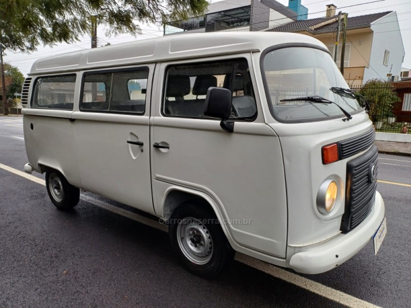 KOMBI 1.4 MI STD 8V FLEX 3P MANUAL - 2014 - PASSO FUNDO