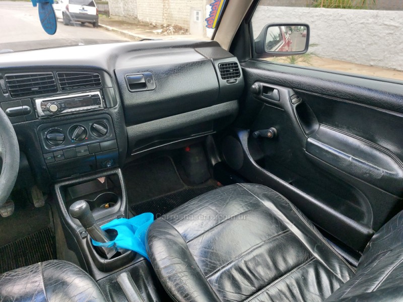 GOLF 1.8 MI GL 8V GASOLINA 4P MANUAL - 1997 - PORTãO