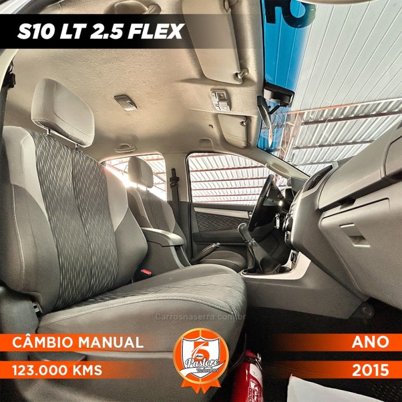 S10 2.5 LT 4X2 CD 16V FLEX 4P MANUAL - 2015 - VACARIA