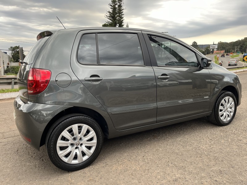 FOX 1.0 ITREND 8V FLEX 4P MANUAL - 2013 - DOIS IRMãOS