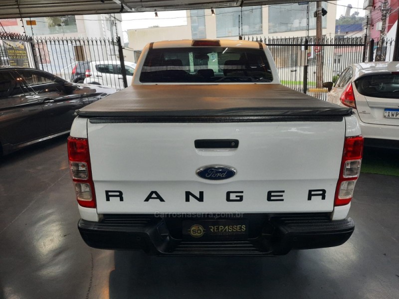 RANGER 2.2 XLS 4X4 CD 16V DIESEL 4P MANUAL - 2017 - CAXIAS DO SUL