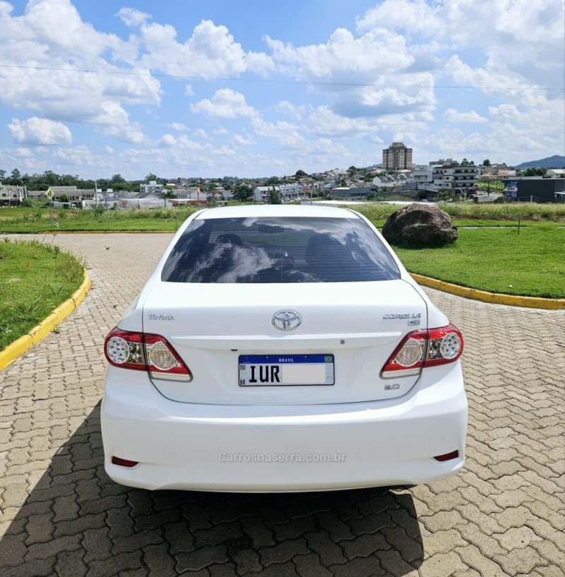 COROLLA 2.0 XEI 16V FLEX 4P AUTOMÁTICO - 2014 - LAJEADO