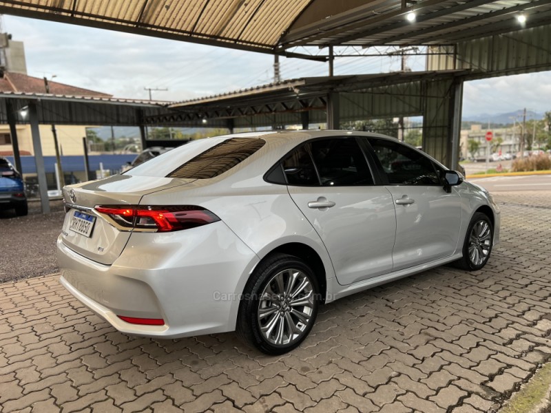 COROLLA 2.0 XEI 16V FLEX 4P AUTOMÁTICO - 2022 - BOM PRINCíPIO