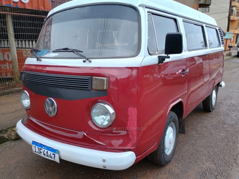 KOMBI 1.6 MI STD LOTAÇÃO 8V GASOLINA 3P MANUAL - 2000 - VACARIA