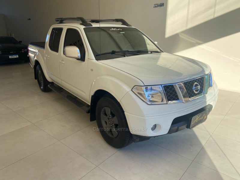 FRONTIER 2.5 LE 4X4 CD TURBO ELETRONIC DIESEL 4P AUTOMÁTICO - 2013 - CANELA