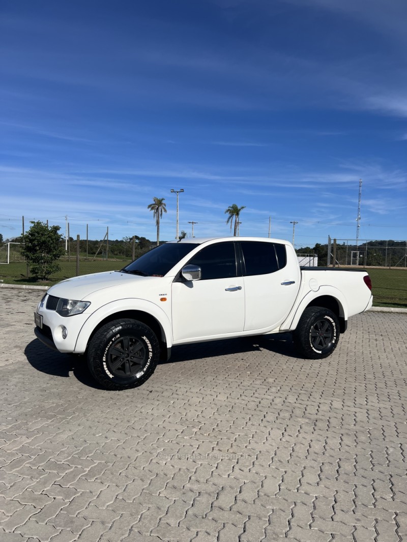 L200 TRITON 3.2 HPE 4X4 CD 16V TURBO INTERCOOLER DIESEL 4P AUTOMÁTICO - 2009 - ANTôNIO PRADO