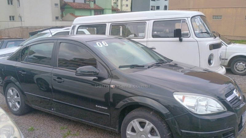 VECTRA 2.0 MPFI ELEGANCE 8V FLEX 4P AUTOMÁTICO - 2006 - CAXIAS DO SUL