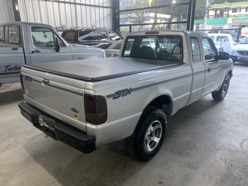 RANGER 4.0 STX 4X2 CE V6 12V GASOLINA 2P MANUAL - 1995 - CAXIAS DO SUL