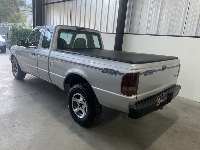 RANGER 4.0 STX 4X2 CE V6 12V GASOLINA 2P MANUAL - 1995 - CAXIAS DO SUL