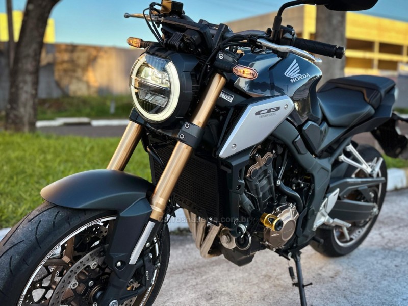 CB 650R  - 2023 - NOVO HAMBURGO