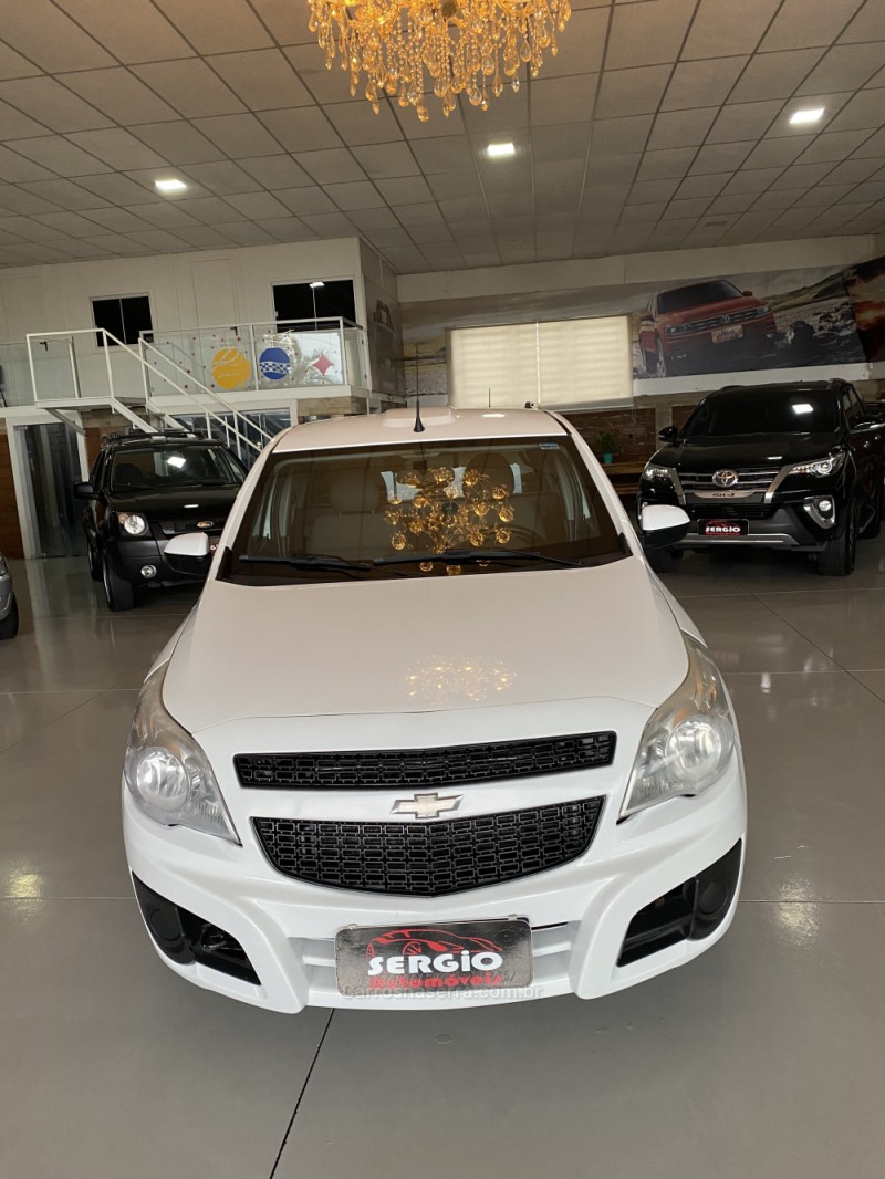 MONTANA 1.4 MPFI LS CS 8V FLEX 2P MANUAL - 2013 - PAROBé