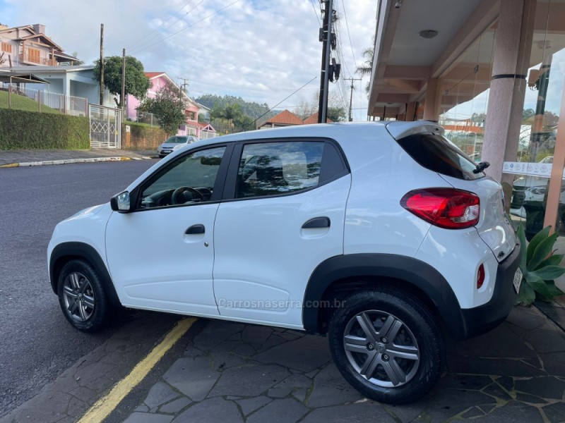 KWID 1.0 12V SCE FLEX ZEN MANUAL - 2024 - CARLOS BARBOSA