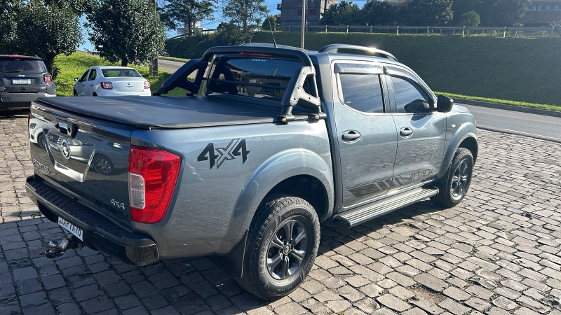 FRONTIER 2.3 ATTACK 4X4 CD BI-TURBO DIESEL 4P AUTOMÁTICO - 2021 - FARROUPILHA