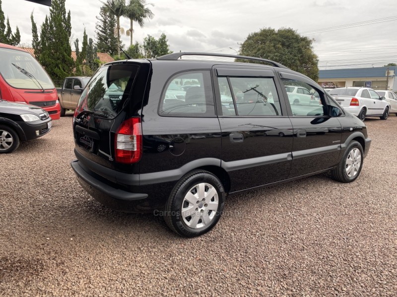 ZAFIRA 2.0 MPFI EXPRESSION 8V FLEX 4P AUTOMÁTICO - 2010 - LAJEADO