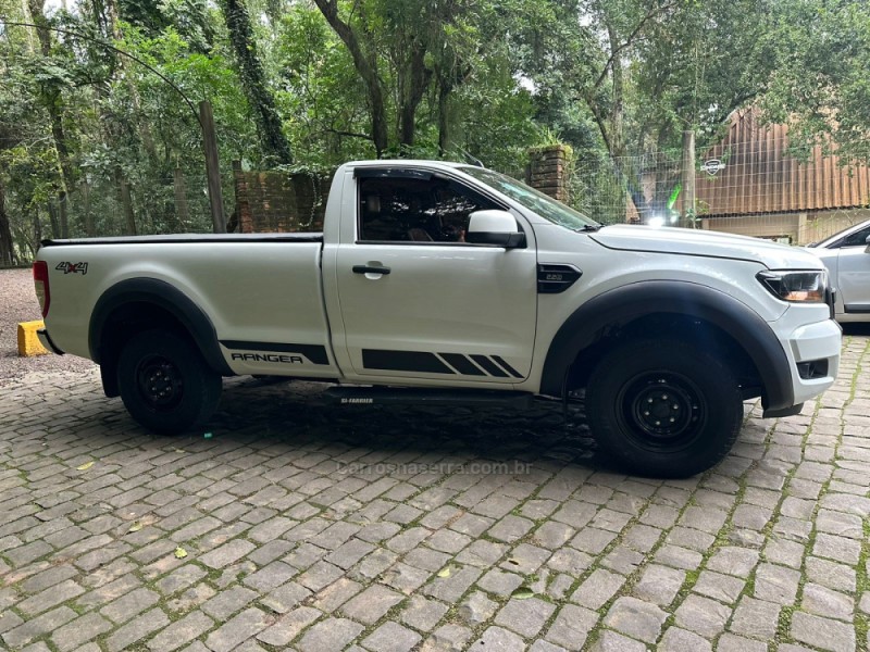 RANGER 2.2 XL 4X4 CS 16V DIESEL 2P MANUAL - 2019 - LAJEADO