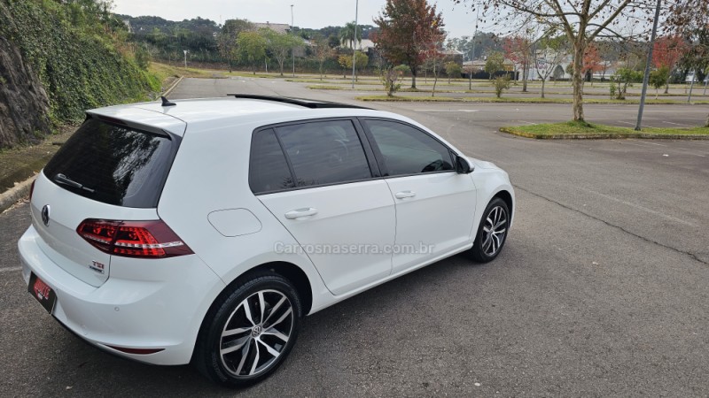 GOLF 1.4 TSI HIGHLINE 16V TOTAL FLEX 4P TIPTRONIC - 2017 - BENTO GONçALVES