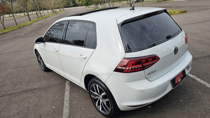 GOLF 1.4 TSI HIGHLINE 16V TOTAL FLEX 4P TIPTRONIC - 2017 - BENTO GONçALVES