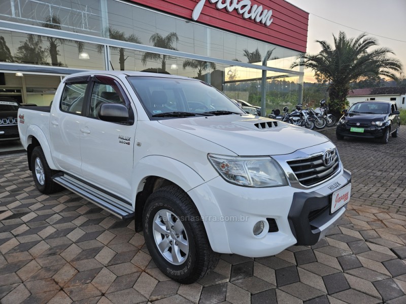 HILUX 2.8 SR 4X4 CD 16V DIESEL 4P AUTOMÁTICO - 2013 - BOM PRINCíPIO