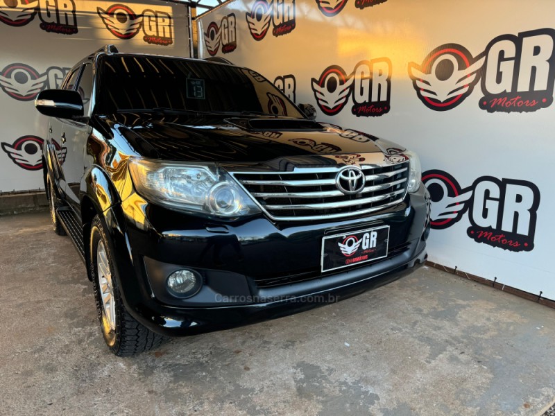 HILUX SW4 3.0 SRV 4X4 16V TURBO INTERCOOLER DIESEL 4P AUTOMÁTICO - 2013 - IBIRAIARAS