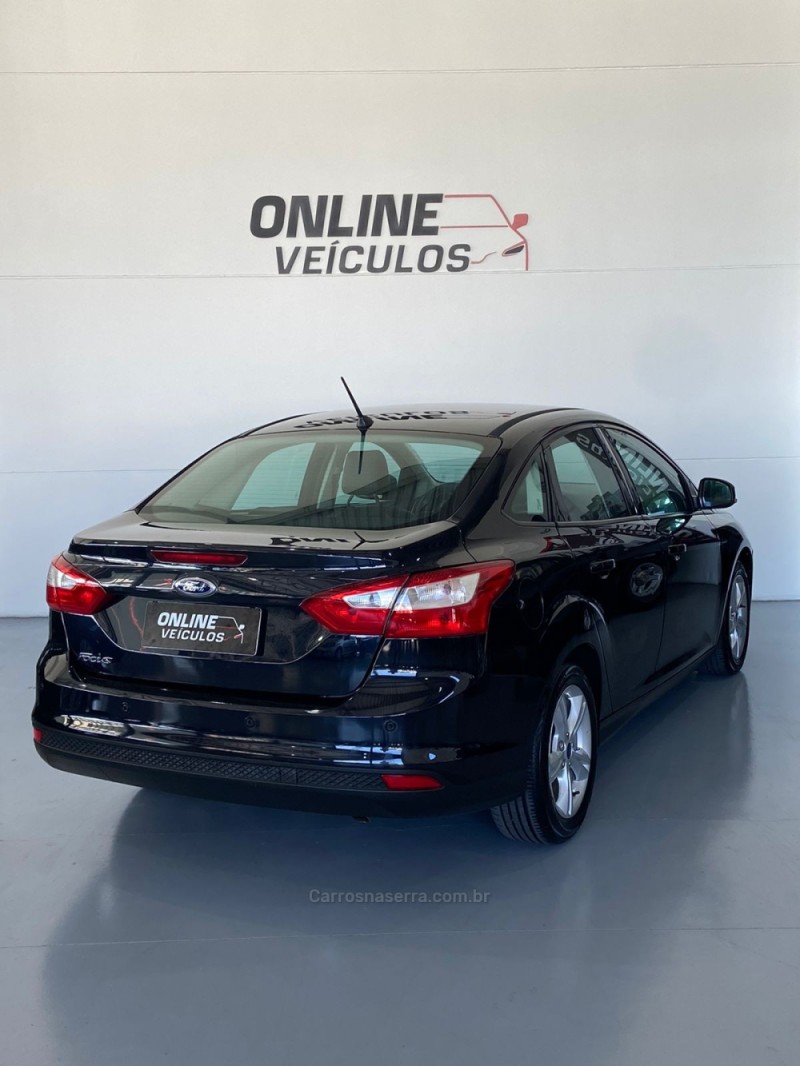 FOCUS 2.0 SE SEDAN 16V FLEX 4P AUTOMÁTICO - 2014 - FARROUPILHA